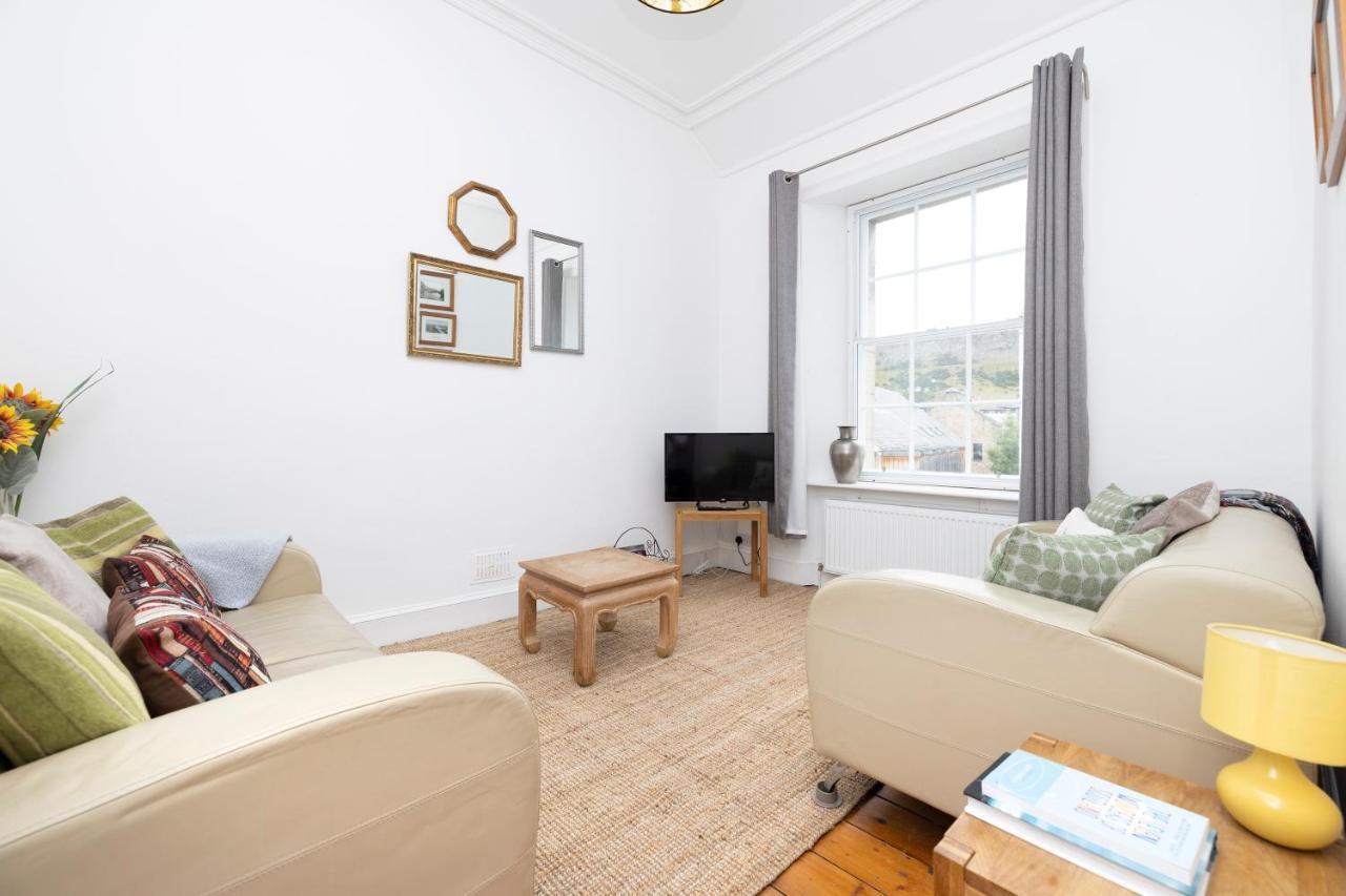 Joivy Cosy Flat In The Heart Of Edinburgh Apartment ภายนอก รูปภาพ