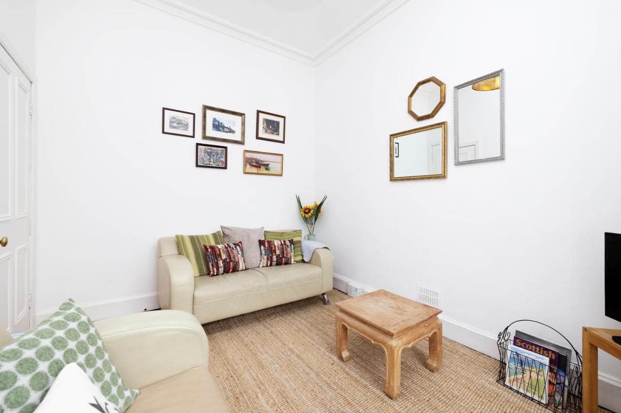 Joivy Cosy Flat In The Heart Of Edinburgh Apartment ภายนอก รูปภาพ